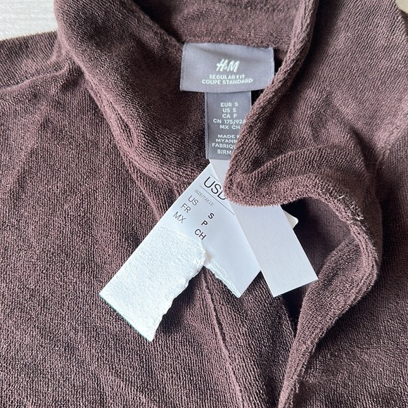 NWT 🙌🏼 Mens Velour Collared Shirt - Picture 2 of 2